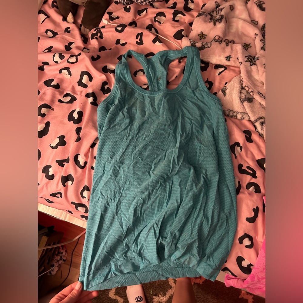 Lulu lemon small blue top